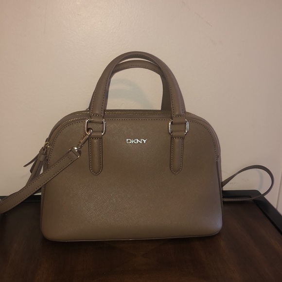 DKNY Saffiano leather Bryant Park handbag - Picture 5 of 12